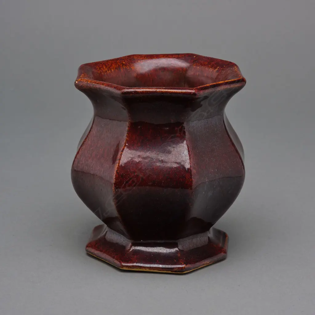 c.1900 earthenware vase - New Zealand, Image 1++